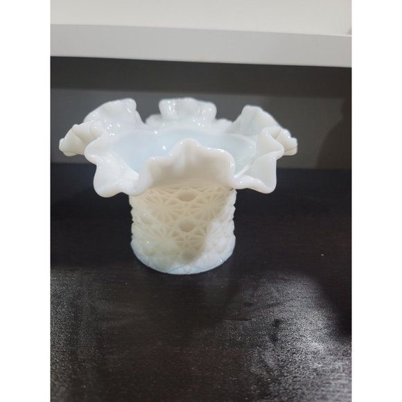 Vintage Milk Glass Top Hat Vase Button & Daisy Pattern Ruffled Rim 4" - Picture 1 of 7